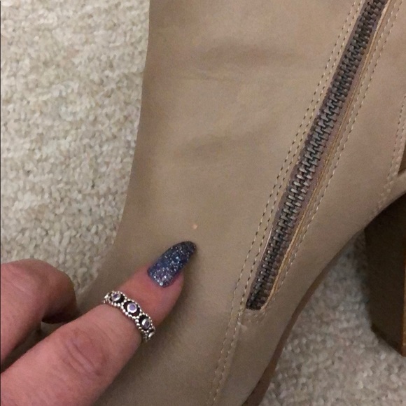 Super cute, double zipper peep toe booties - Picture 4 of 4